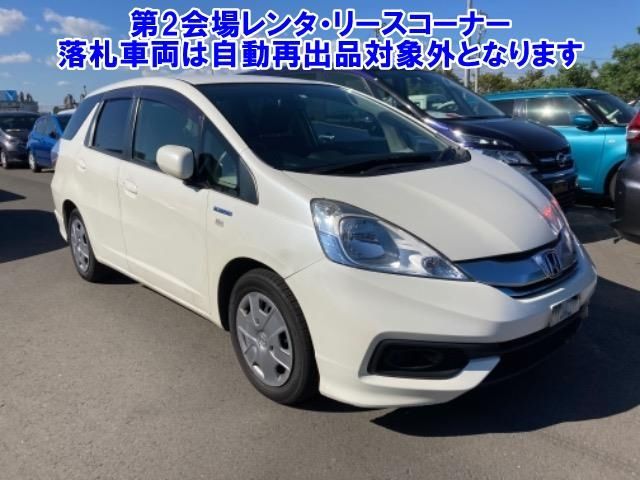 60021 Honda Fit shuttle GP2 2014 г. (ARAI Bayside)